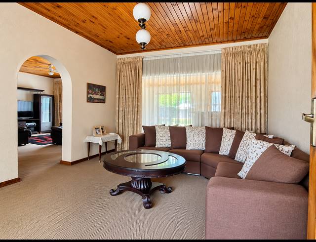 3 BEDROOM HOUSE FOR SALE IN BERGSIG